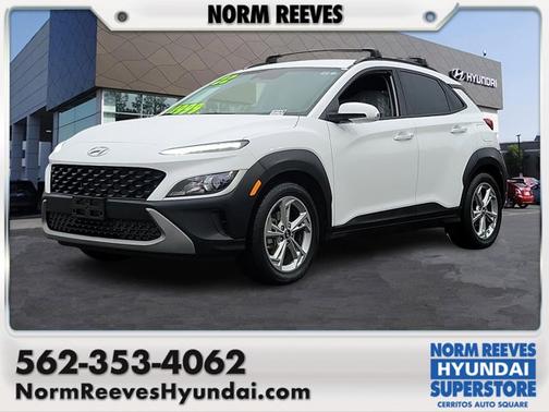 2022 Hyundai KONA SEL
