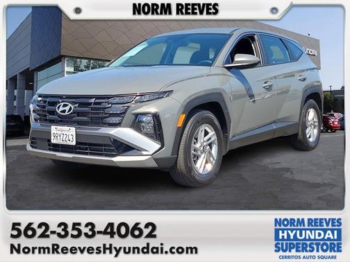 2025 Hyundai TUCSON SE