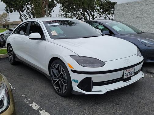 2025 Hyundai IONIQ 6 SEL