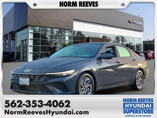 2024 Hyundai ELANTRA SEL