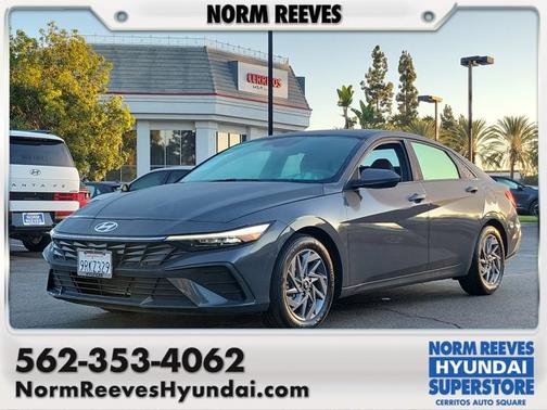 2024 Hyundai ELANTRA SEL