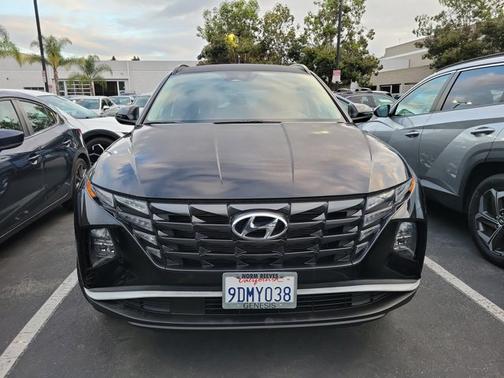 Black 2023 Hyundai TUCSON SEL
