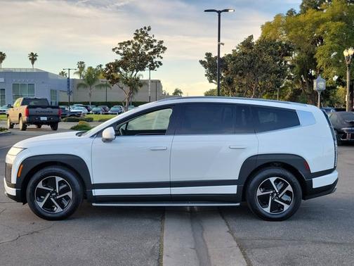 2026 Hyundai IONIQ 9 SE