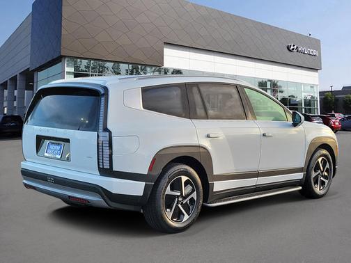 2026 Hyundai IONIQ 9 SE