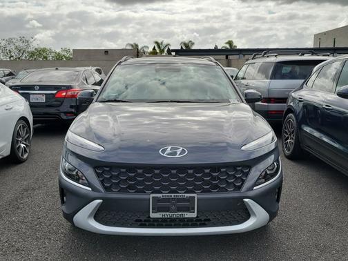 Gray 2023 Hyundai KONA SEL
