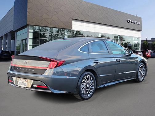 2023 Hyundai SONATA Hybrid Limited