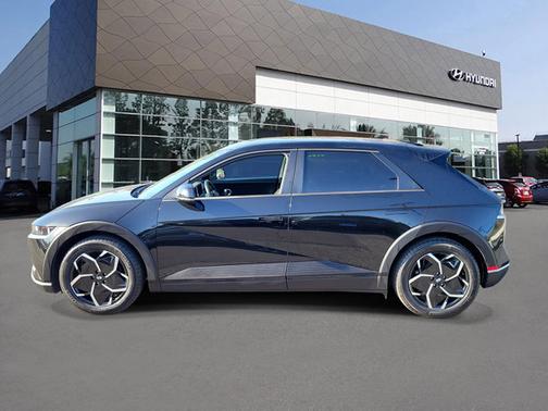 Black 2024 Hyundai IONIQ 5 SEL