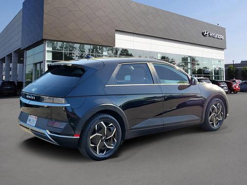 Black 2024 Hyundai IONIQ 5 SEL