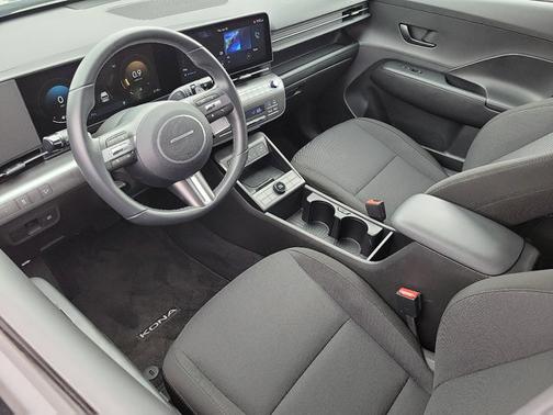 2025 Hyundai KONA SEL Convenience