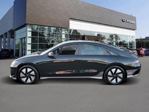 2023 Hyundai IONIQ 6 SE