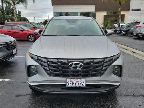 2023 Hyundai TUCSON SE