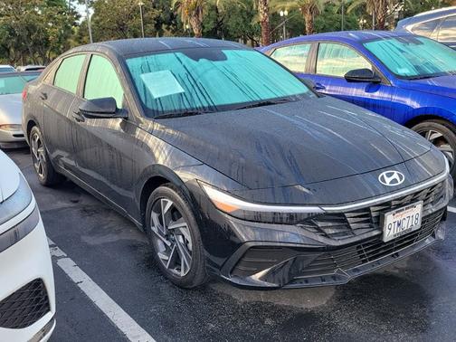 2025 Hyundai ELANTRA HEV SEL Sport