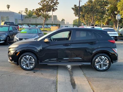 2023 Hyundai KONA EV SE