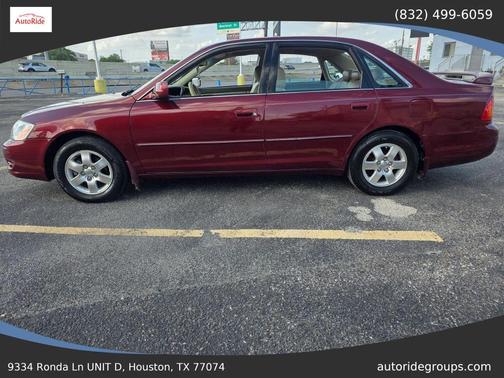 Vintage Red Pearl 2002 Toyota Avalon XL