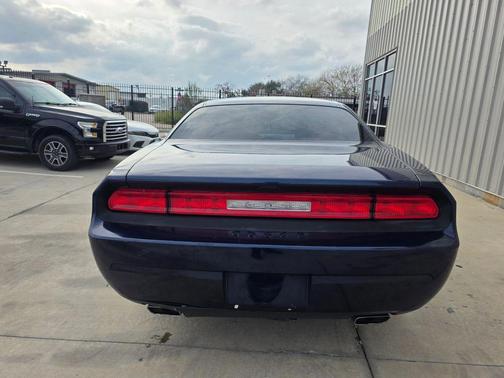 2014 Dodge Challenger SXT