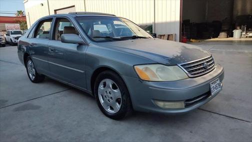 2004 Toyota Avalon XL