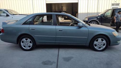 2004 Toyota Avalon XL