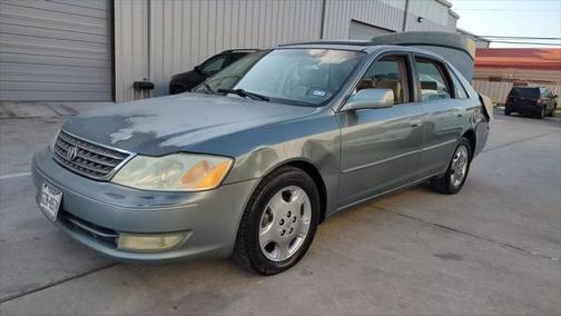2004 Toyota Avalon XL