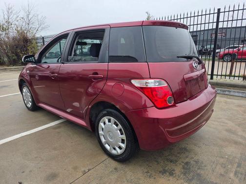 2006 Scion xA Hatchback 4D