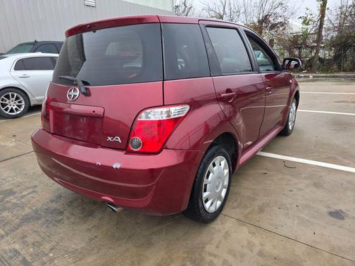 2006 Scion xA Hatchback 4D