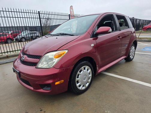 2006 Scion xA Hatchback 4D