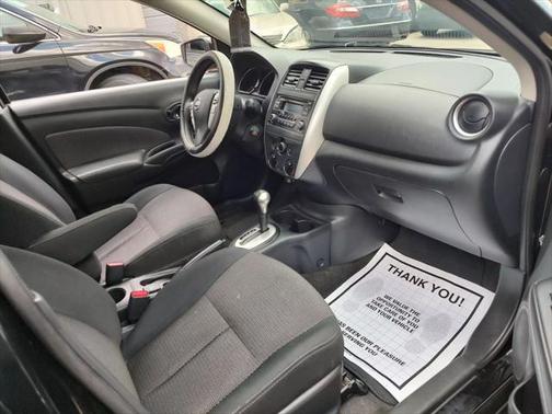 2016 Nissan Versa 1.6 SV