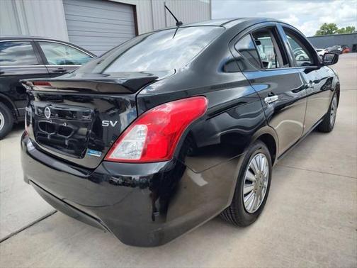 2016 Nissan Versa 1.6 SV