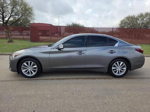 2018 INFINITI Q50 Base