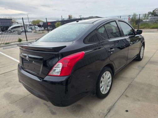 2017 Nissan Versa 1.6 S+
