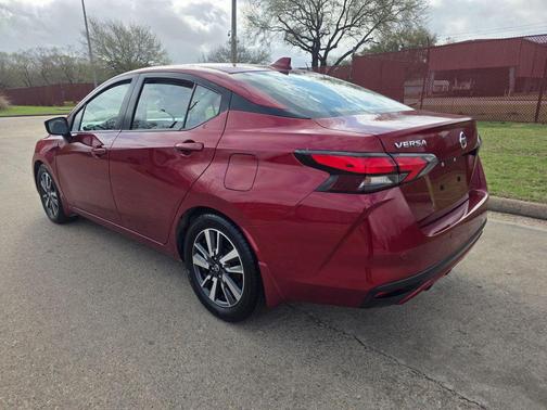 2020 Nissan Versa 1.6 SV