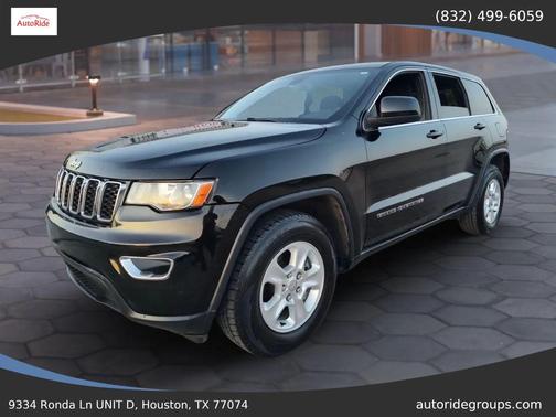 Diamond Black Crystal Pearlcoat 2017 Jeep Grand Cherokee Laredo