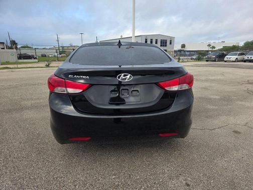 Black Diamond 2013 Hyundai ELANTRA Limited