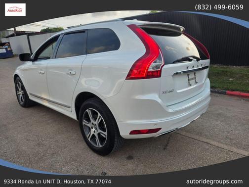 White 2015 Volvo XC60 T6