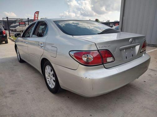 2004 Lexus ES 330 Base