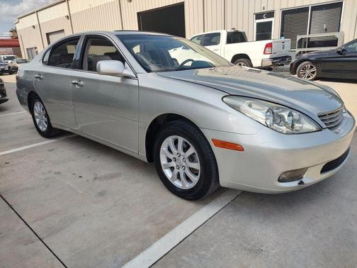 2004 Lexus ES 330 Base