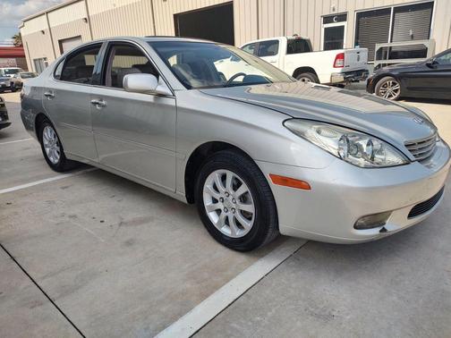 2004 Lexus ES 330 Base