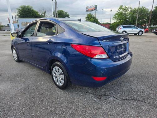 Pacific Blue Pearl 2017 Hyundai Accent SE