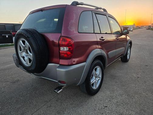 2004 Toyota RAV4 Base