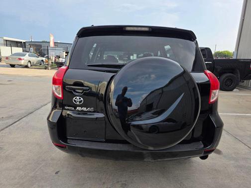 2007 Toyota RAV4 Sport