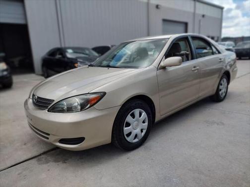 2004 Toyota Camry LE