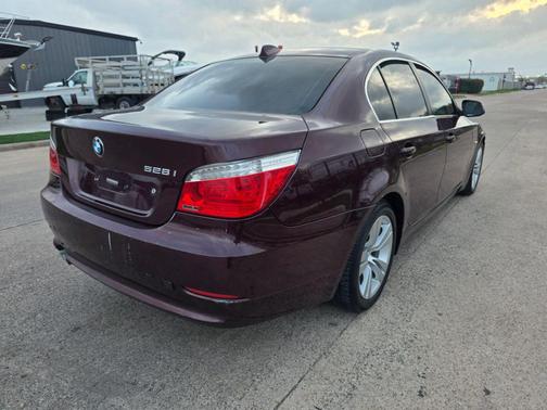 2010 BMW 528 528i Sedan 4D