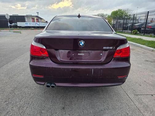 2010 BMW 528 528i Sedan 4D