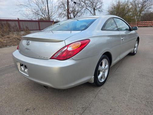 2005 Toyota Camry Solara SLE V6