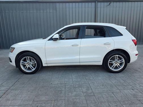2017 Audi Q5 2.0T Premium Plus