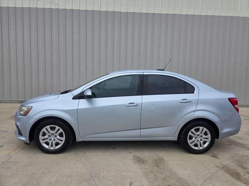 2017 Chevrolet Sonic LS