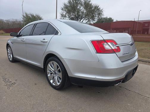 2010 Ford Taurus Limited