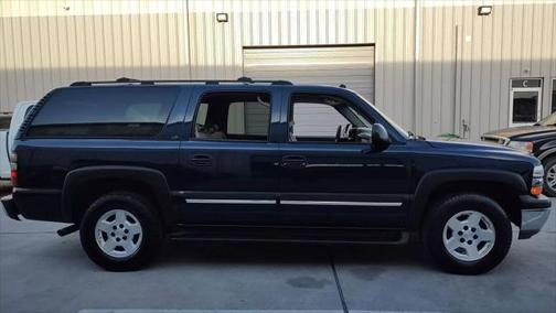 2004 Chevrolet Suburban 1500 LT