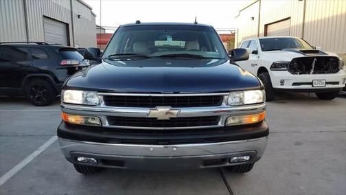 2004 Chevrolet Suburban 1500 LT