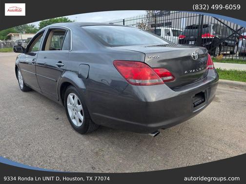 Magnetic Gray Metallic 2010 Toyota Avalon XL