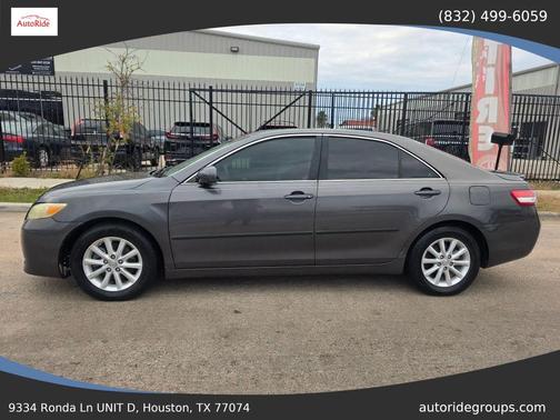 2011 Toyota Camry XLE